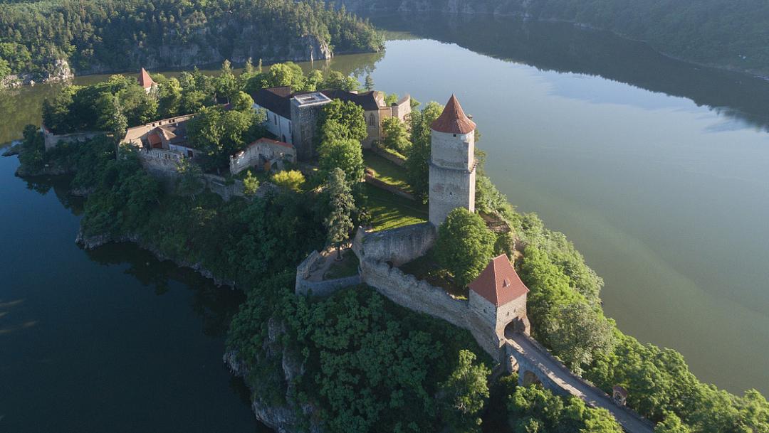 Hrady Z Mky A Pam Tky Unesco Ji N Echy Pohodov